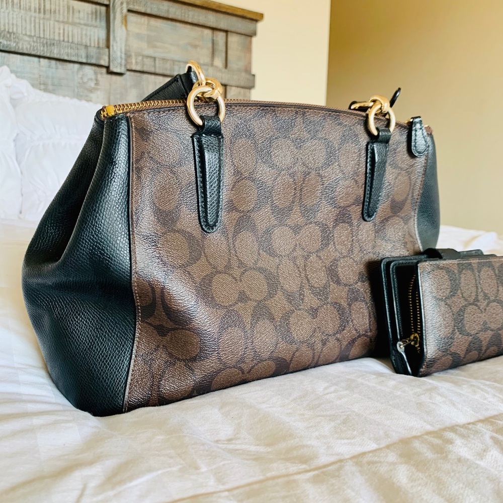 Coach Handbag & Matching Wallet - Picture 10 of 13